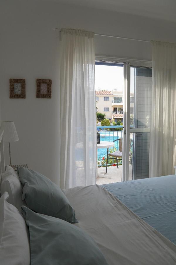 Rachel Suite By The Pool Paphos Exterior photo